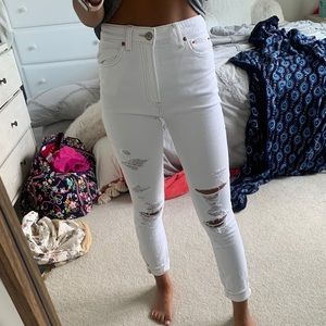 White Abercrombie Slim High rise jeans